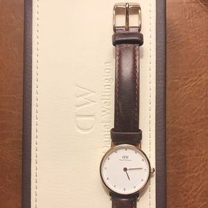 Daniel Wellington small Watch W/ crystals
